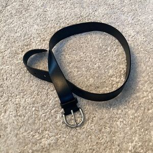 GAP small cow hide belt